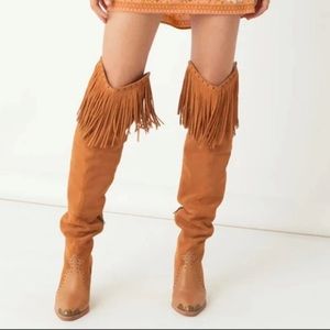 BNIB Spell Evie boots in tan size 38